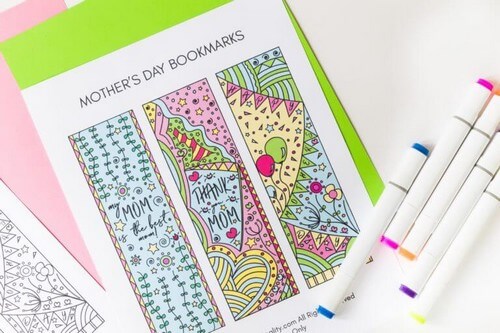 Daydream Into Reality gives you bookmarks to print for free